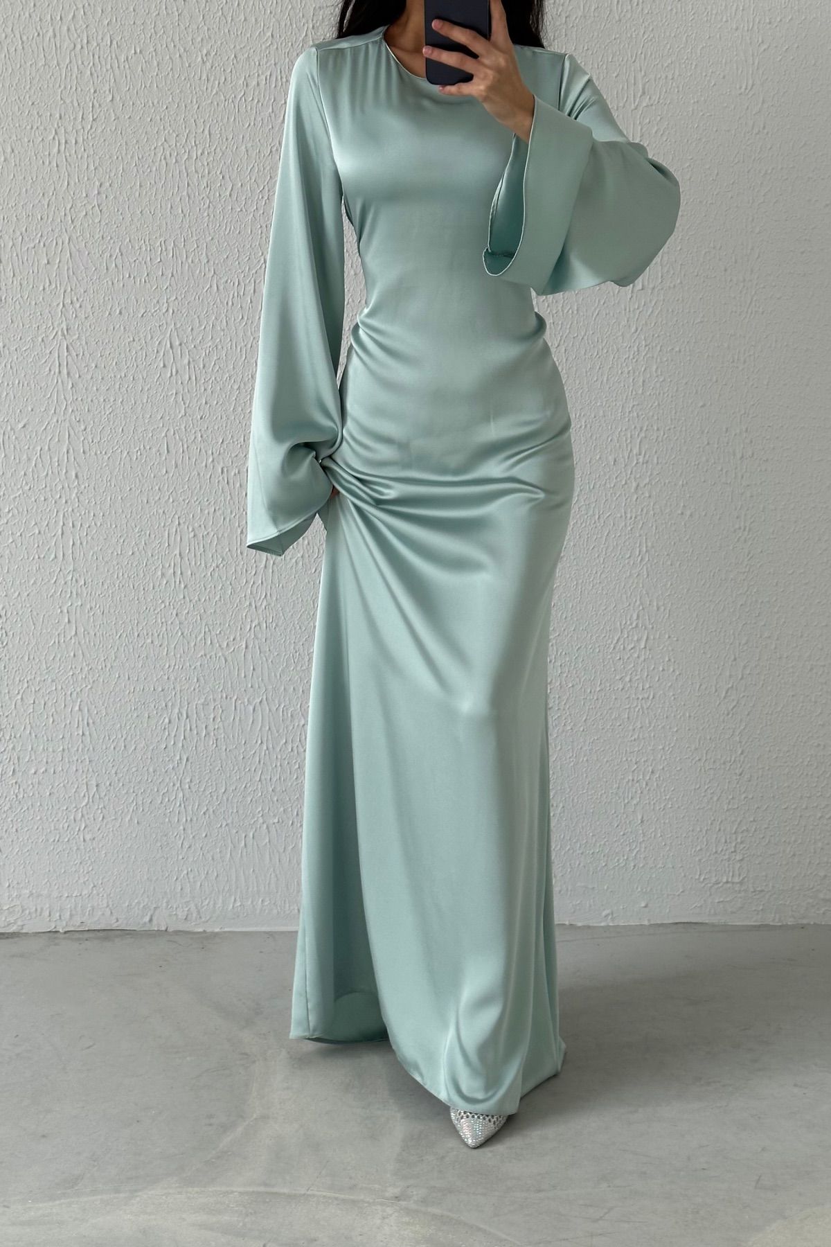 Basic-Abendkleid aus Satin