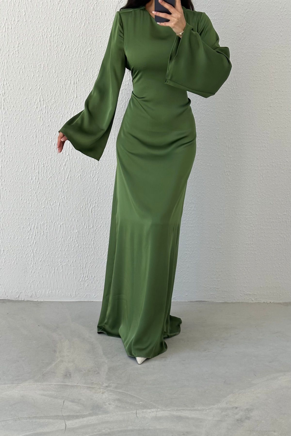 Basic-Abendkleid aus Satin