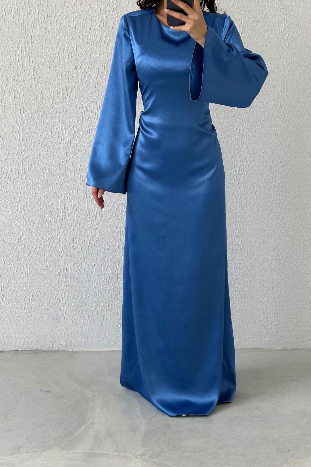 Basic-Abendkleid aus Satin