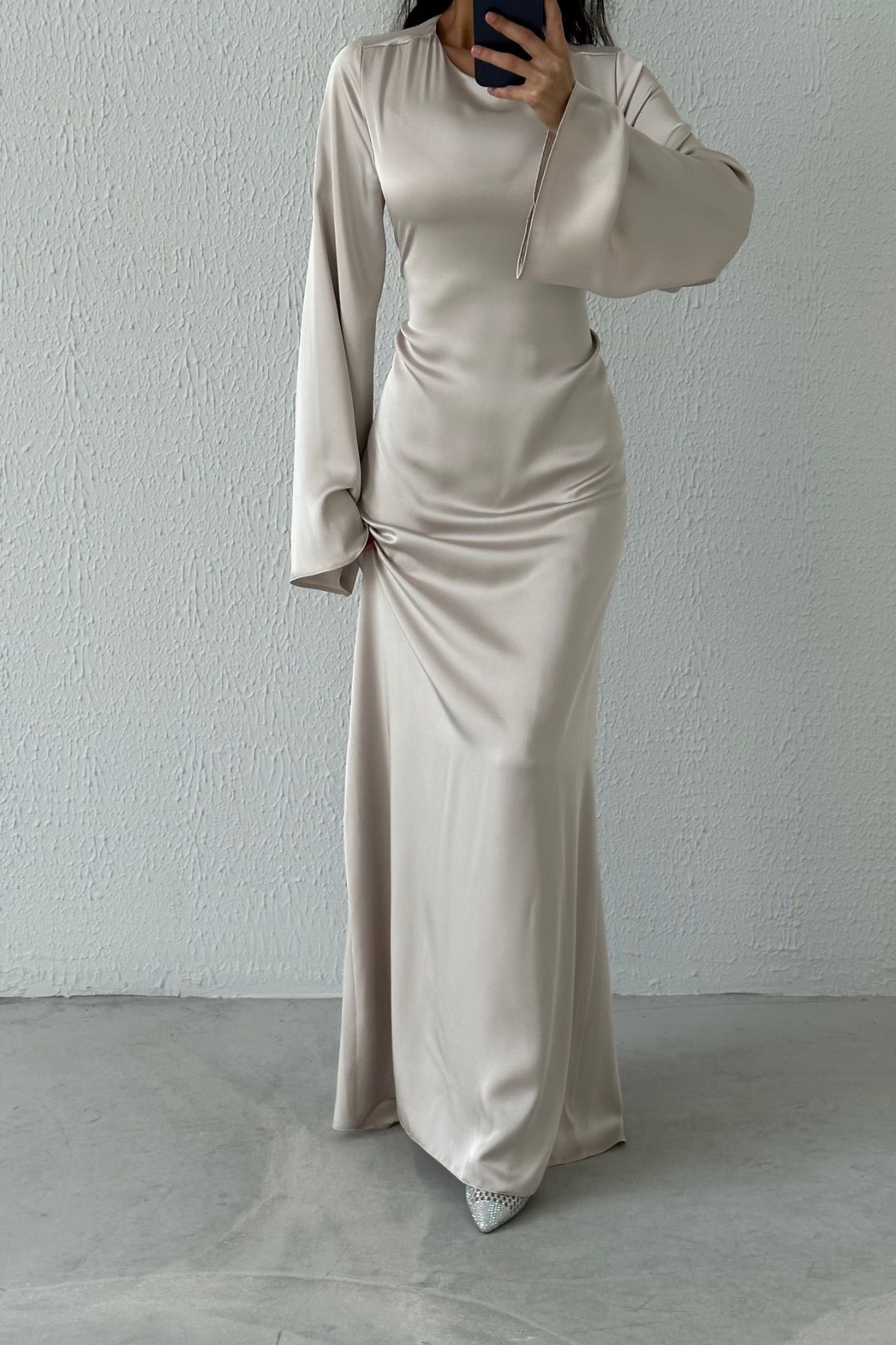 Basic-Abendkleid aus Satin