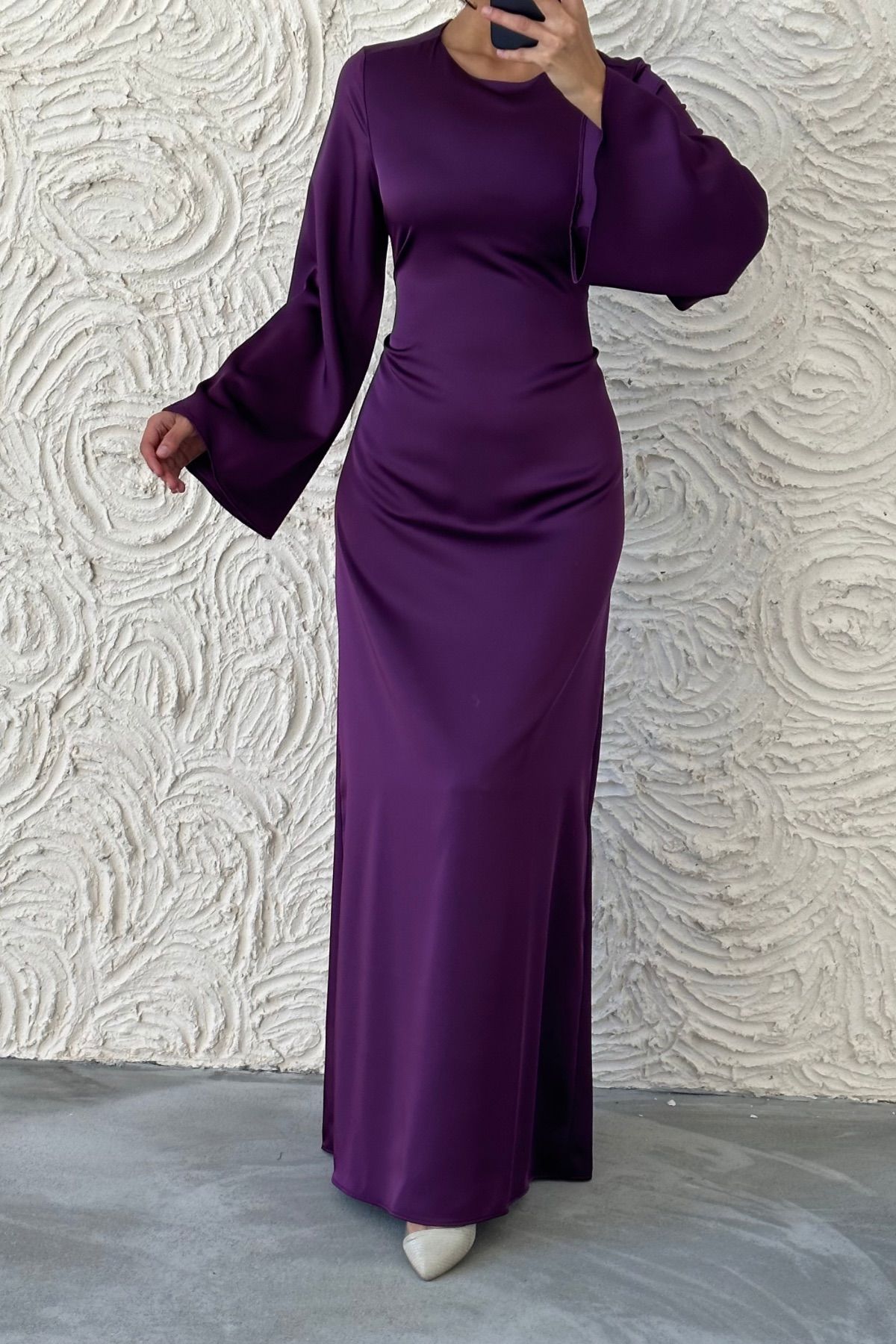 Basic-Abendkleid aus Satin