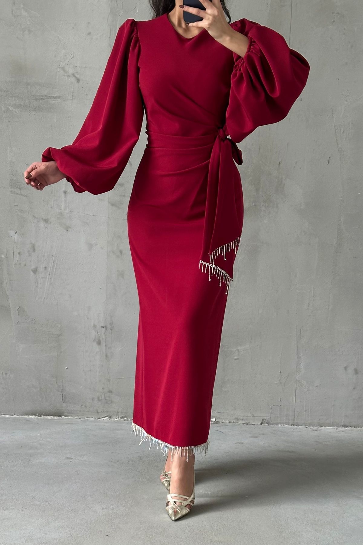 Hijab mit detaillierter Taille aus Crêpe