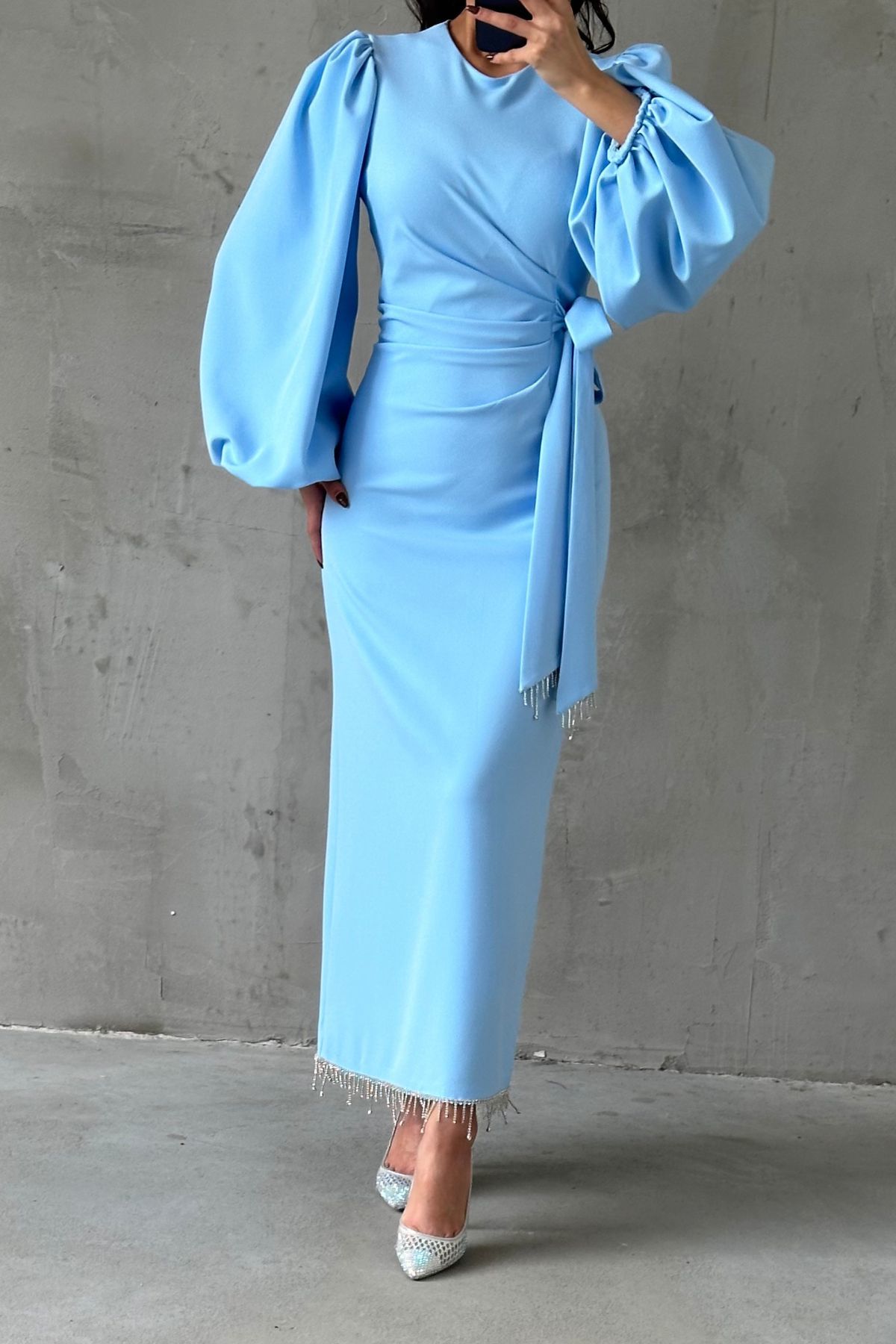 Hijab mit detaillierter Taille aus Crêpe